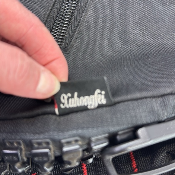 Xuhongfei SZS Unisex Black Zipper Crossbody Bag - Picture 3 of 10